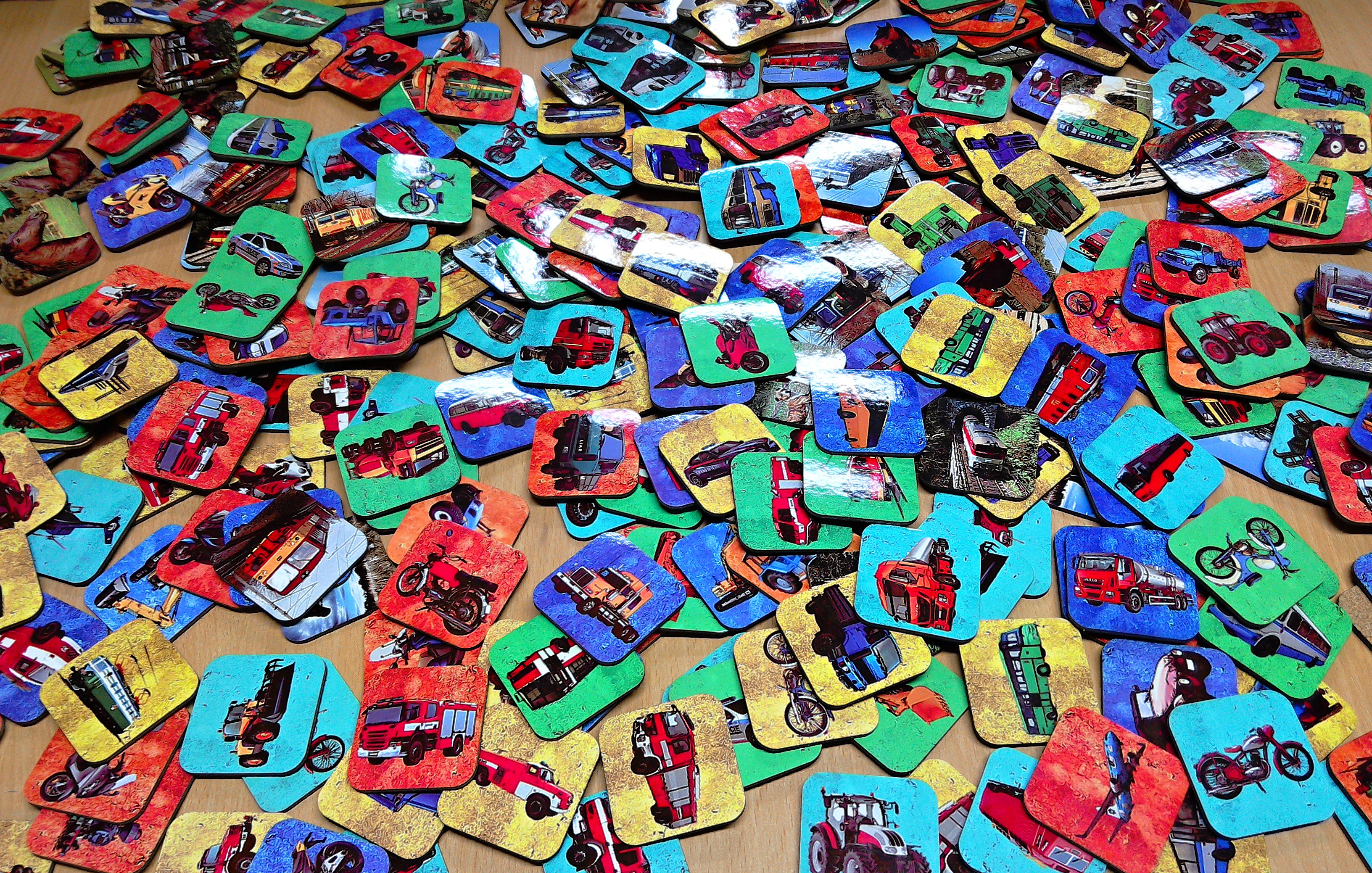 pexeso  traktory 30ks pevné kartičky 5x5 cm