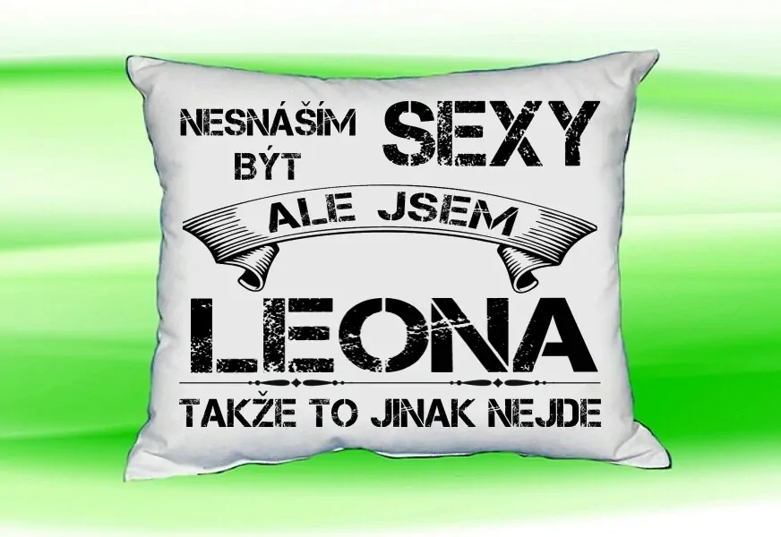 Polštář se jménem LEONA Bilý