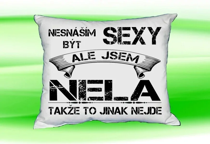 Polštář se jménem NELA Bilý