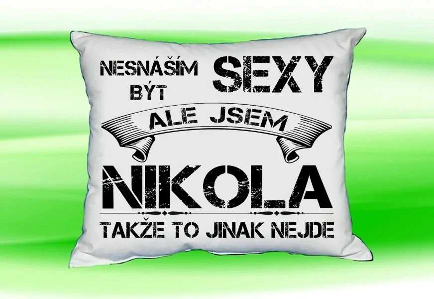 Polštář se jménem NIKOLA Bilý