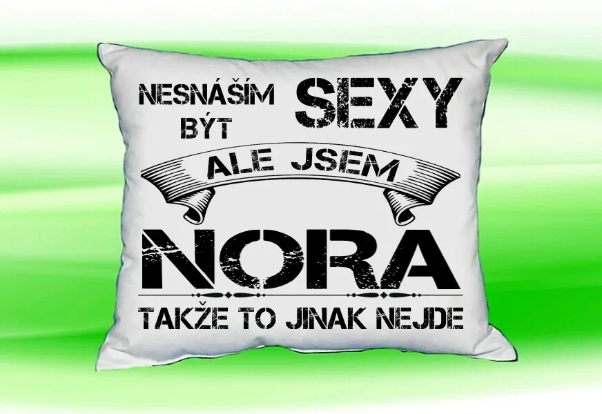 Polštář se jménem NORA Bilý