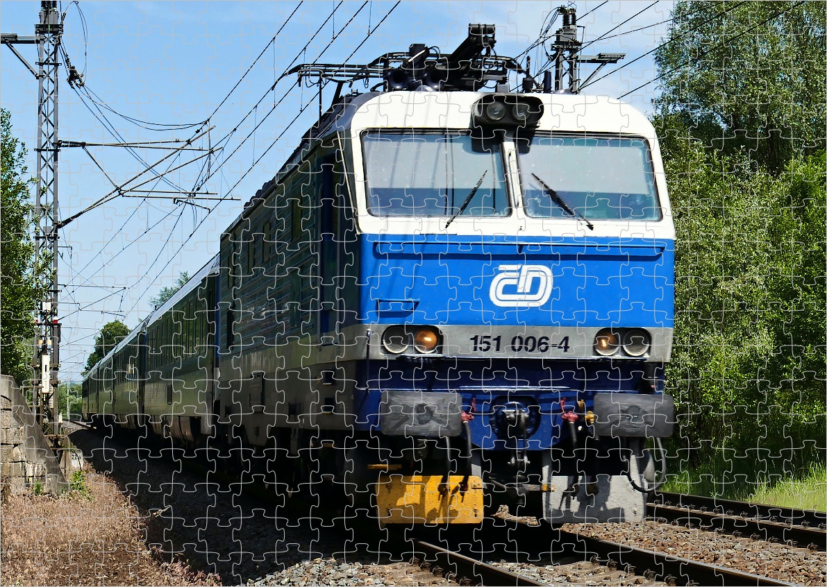 puzzle s lokomotivou 151 006-4 300 dílků