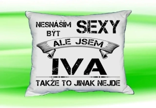 Polštář se jménem IVA  