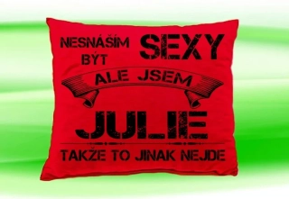Polštář se jménem JULIE Červený