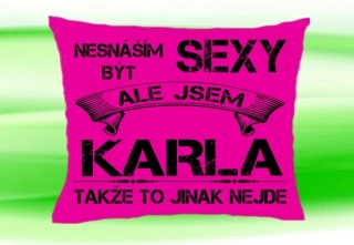 Polštář se jménem KARLA Růžový