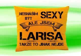 Polštář se jménem LARISA Medový