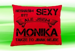 Polštář se jménem MONIKA Červený