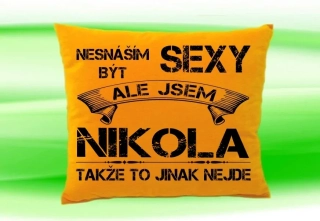 Polštář se jménem NIKOLA Medový