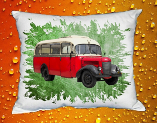Moon River PRAGA RND II zelený polštářek s autobusem  30x40 cm