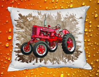 Polštářek s traktorem McCormic FARMALL II