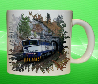 hrnek s lokomotivou 756 004-8