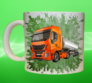 Moon River IVECO HIWAY 500 cisterna zelený hrnek s náklaďákem