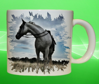 hrnek s koněm kůň VII