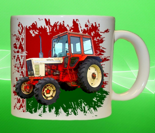 hrnek s traktorem BELARUS 572