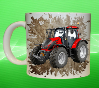 hrnek s traktorem Valtra N4 I 