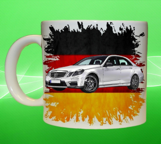 hrnek s Mercedes-Benz E63 AMG