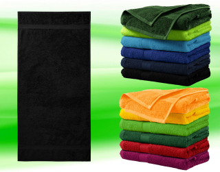 Moon River vyšívaný ručník se jménem černý 50 x 100 cm