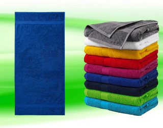 Moon River vyšívaná osuška se jménem královsky modrá 70 x 140 cm