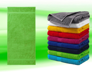 Moon River vyšívaná osuška se jménem zelené jablko 70 x 140 cm