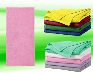 Moon River vyšívaný ručník se jménem světle růžový 50 x 100 cm