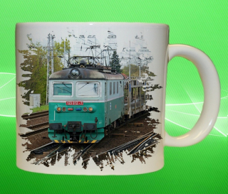 Moon River hrnek s lokomotivou 123 012-7 objem 550 ml